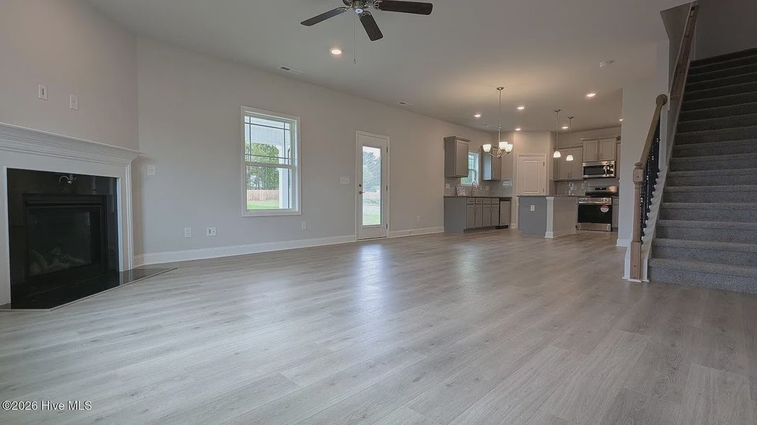 Spacious, unfurnished interior of a new home in Harvest Creek, Nashville (Image 14).