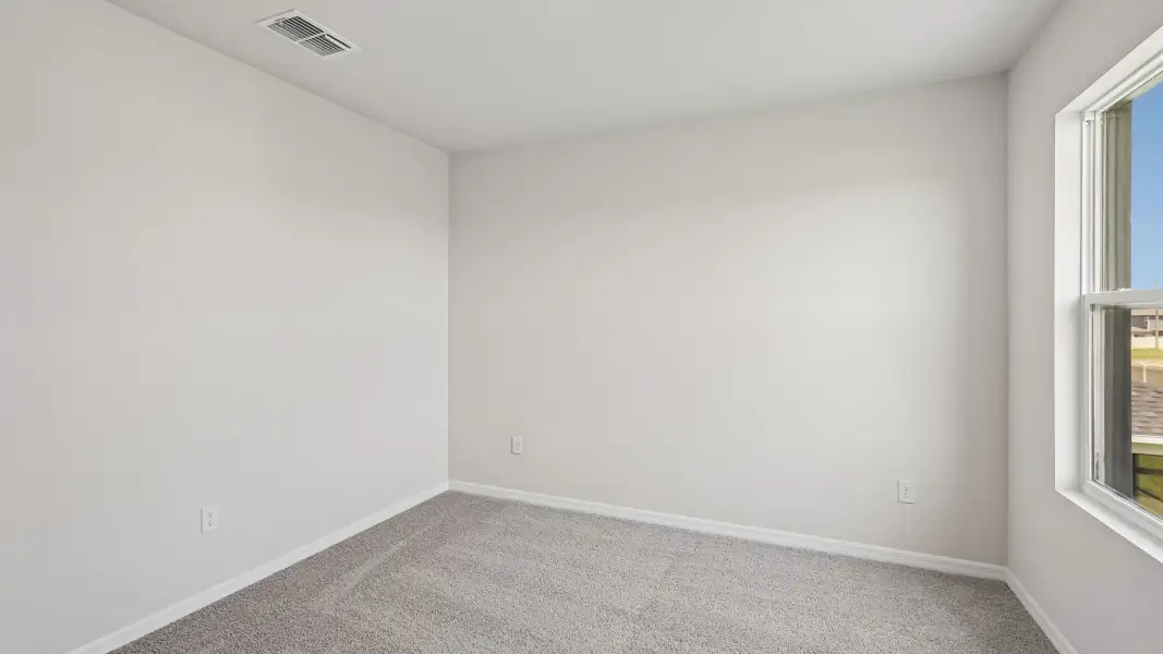 Representative unfurnished interior of a home built from the Hayden by D.R. Horton in Pinellas County Spot Lots, Pinellas Park (Image 32).