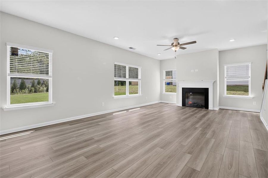 Spacious, unfurnished interior of a new home in Summerfield Place, Carrollton (Image 33).