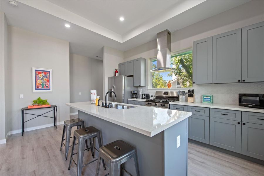 Furnished interior view inside a new home in , Kemah (Image 14).