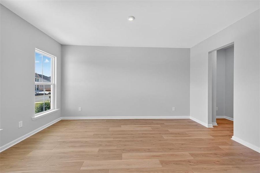 Spacious, unfurnished interior of a new home in Hamilton Place, Cartersville (Image 11).