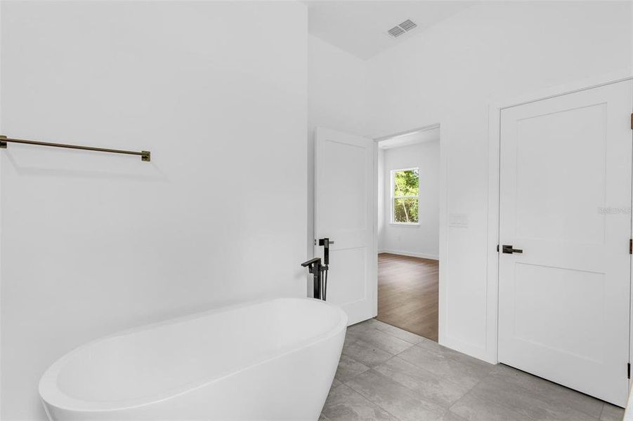 Furnished interior view inside a new home in , Dunnellon (Image 12).
