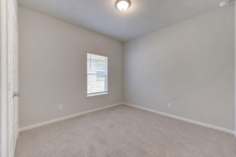 Spacious, unfurnished interior of a new home in Rosehill Meadow, Tomball (Image 19).