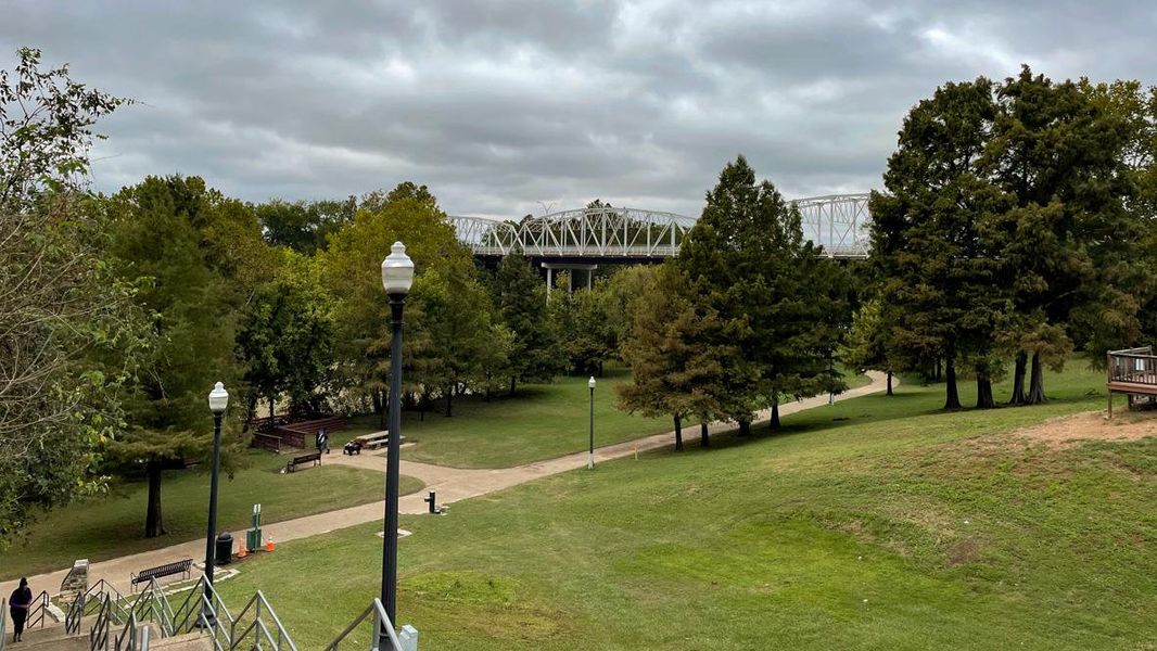 Image 7 of a home in Valverde.