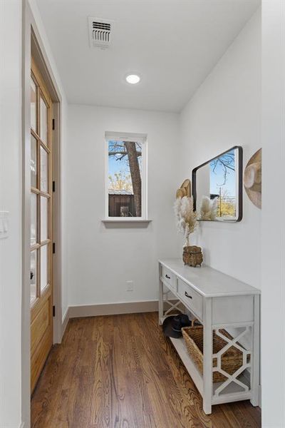 Furnished interior view inside a new home in , Denison (Image 29).