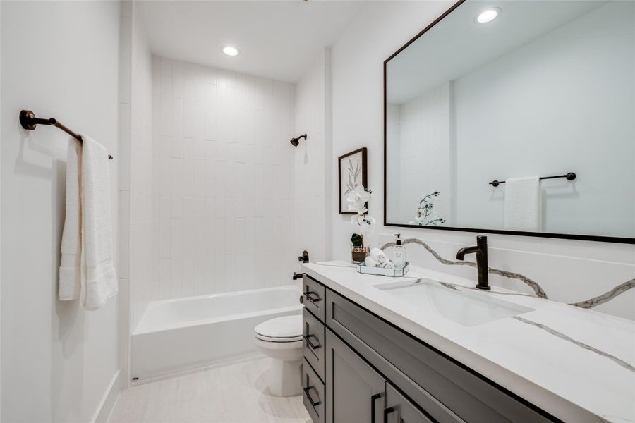 * ASK ABOUT CUSTOMIZATION OPTIONS DURING CONSTRUCTION ONLY* MAZZARINO MODEL HOME * PHOTOS MAY SHOW A SIMILAR FLOOR PLAN AND/OR UPGRADED/ALTERNATIVE FINISHES* Please use these photos as a guide* THIS IS AN ACTIVE CONSTRUCTION SITE, BUYERS MUST REQUEST APPOINTMENT TO BE ON PREMISES AT ALL TIMES.