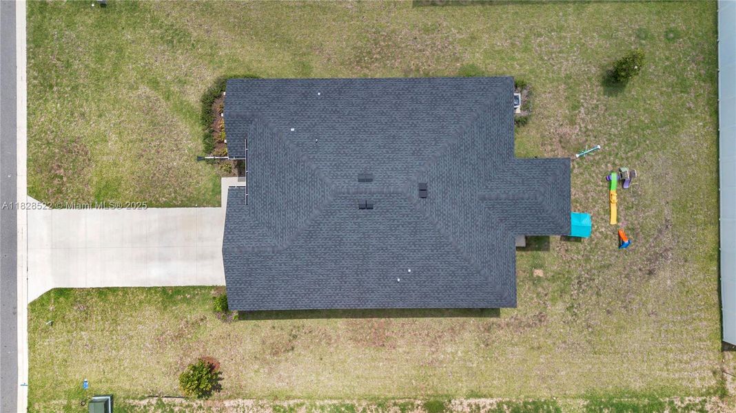 Image 43 of a home in Country Lane Estates. Image 43 of a home in Country Lane Estates.