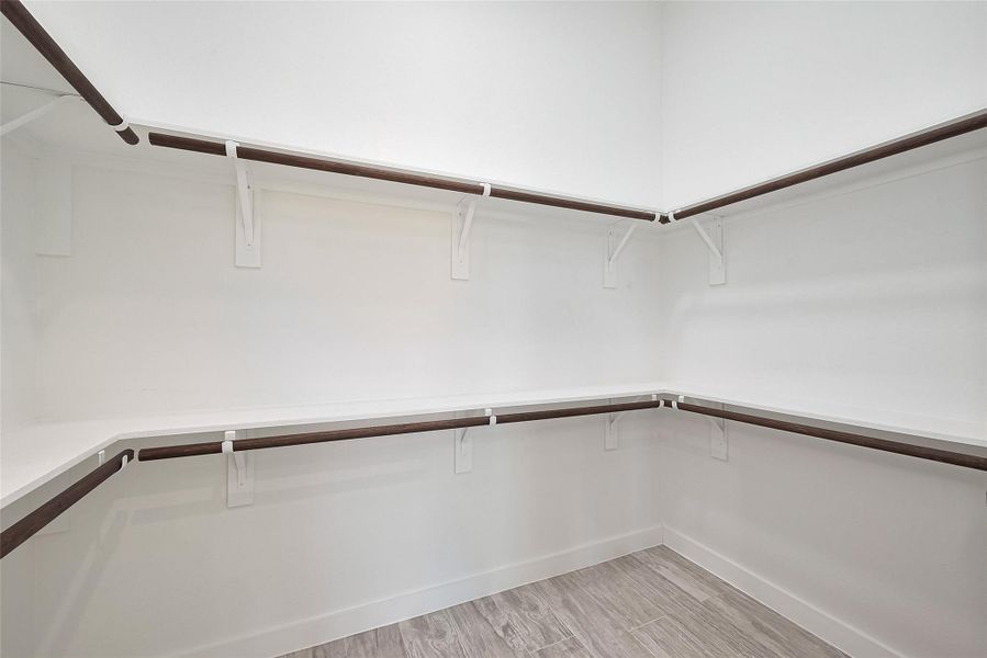 Spacious, unfurnished interior of a new home in , Houston (Image 39).