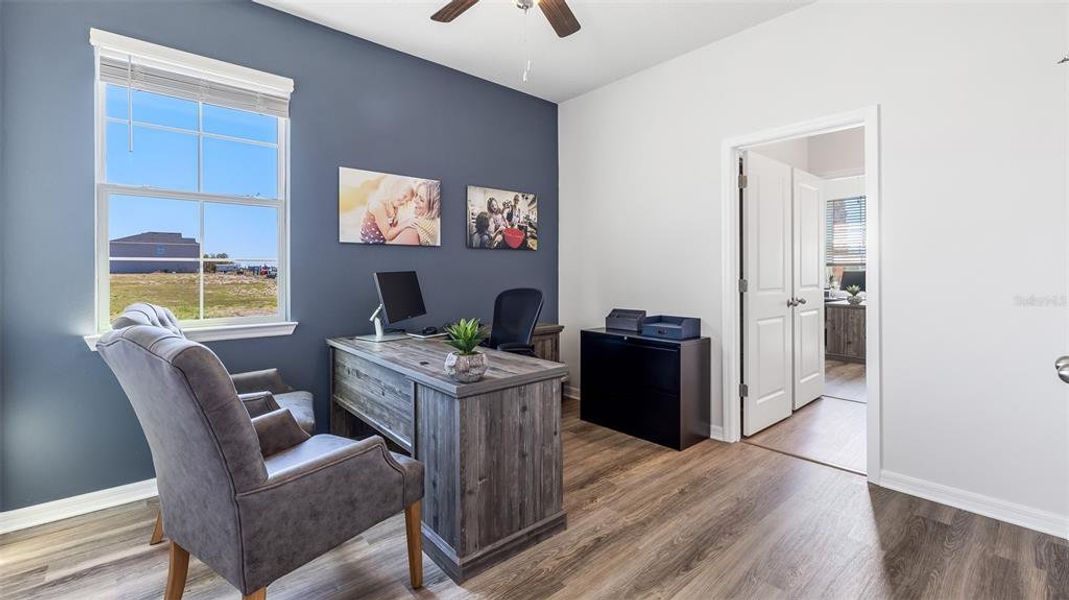 Furnished interior view inside a new home in Oakfield Trails, Parrish (Image 6). Furnished interior view inside a new home in Oakfield Trails, Parrish (Image 6).