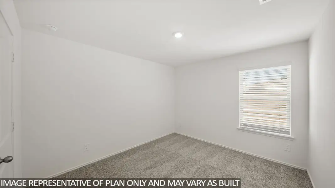 Representative unfurnished interior of a home built from the Madison by D.R. Horton in Indian Springs, Crosby (Image 22).