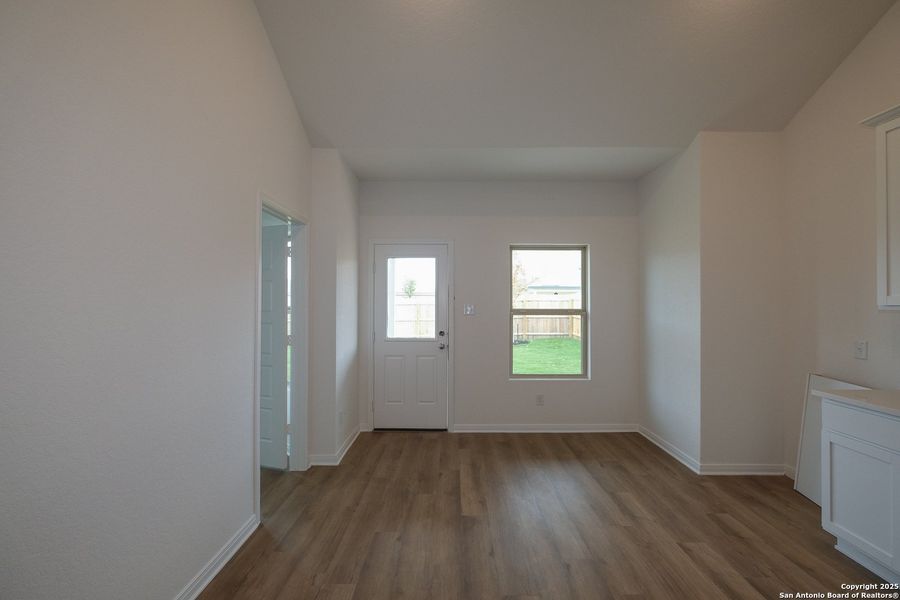Spacious, unfurnished interior of a new home in Winding Brook, San Antonio (Image 22). Spacious, unfurnished interior of a new home in Winding Brook, San Antonio (Image 22).