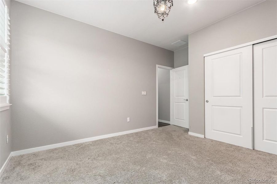 Spacious, unfurnished interior of a new home in , Aurora (Image 19).