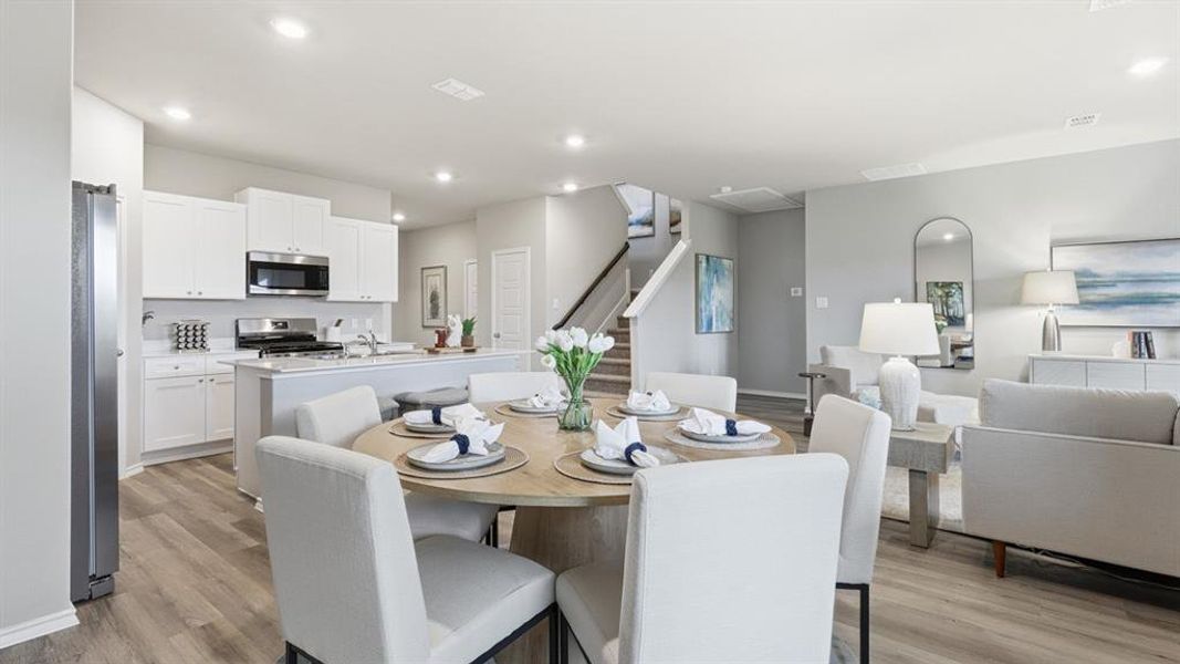 Furnished interior view inside a new home in , Fort Worth (Image 5).