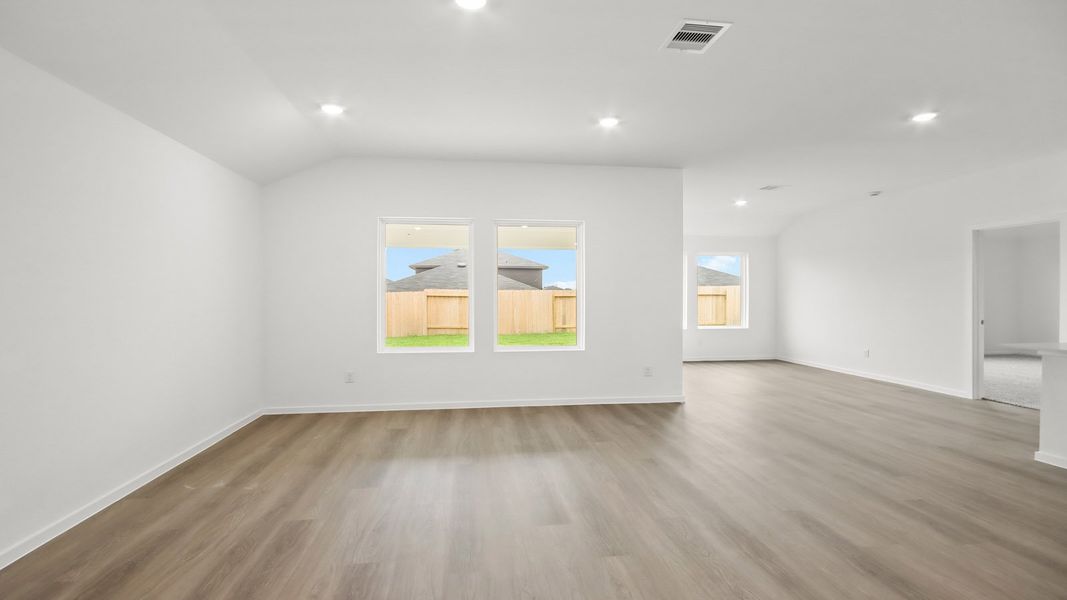 Representative unfurnished interior of a home built from the Huntsville by D.R. Horton in Mill Creek, Magnolia (Image 12).