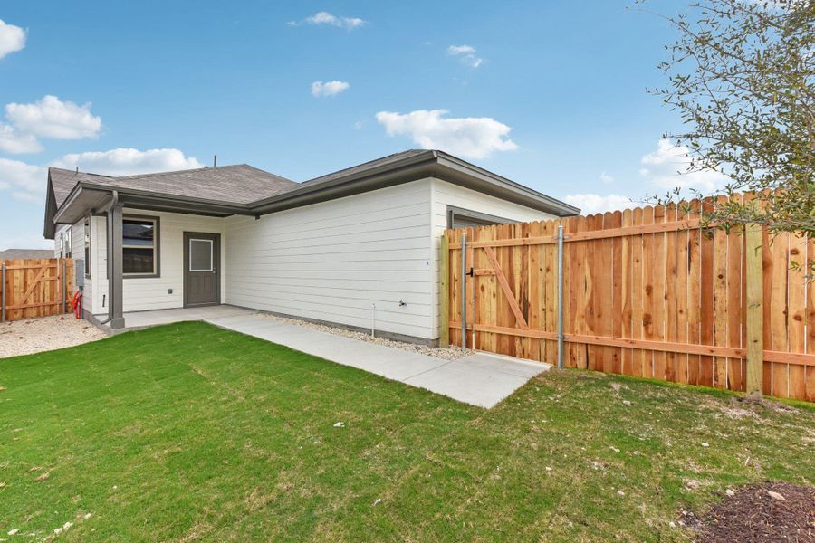 Not the actual home. Representative photo of a completed home of the same plan. Features will vary. Please confirm details with the New Home Consultant