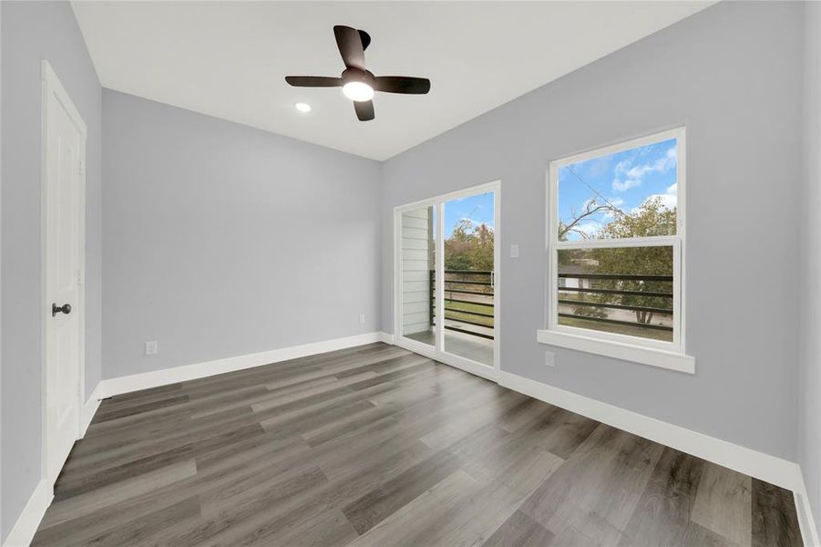 Master bedroom with walking closet and acess to the balcony