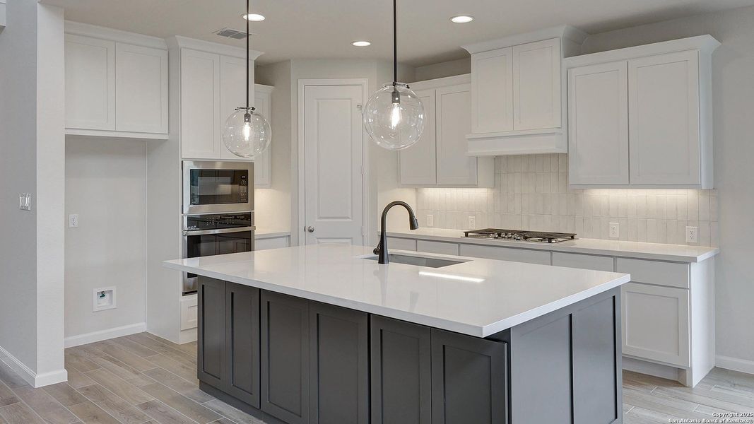 Furnished interior view inside a new home in Haby Hill 50', San Antonio (Image 7). Furnished interior view inside a new home in Haby Hill 50', San Antonio (Image 7).