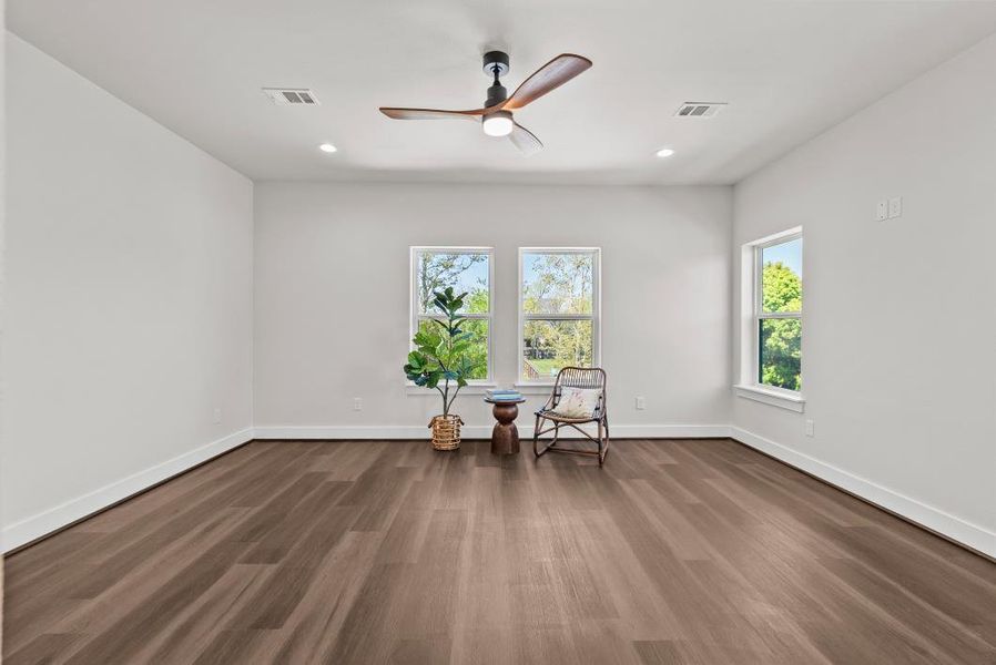 Spacious, unfurnished interior of a new home in , Dickinson (Image 28).