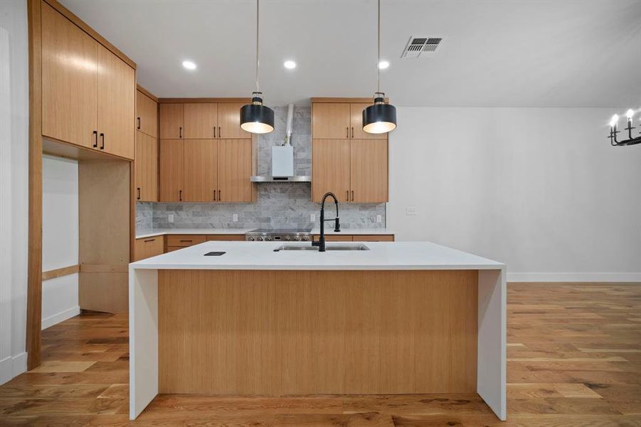 Furnished interior view inside a new home in , Dallas (Image 7).