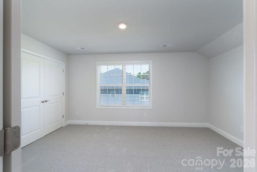 Spacious, unfurnished interior of a new home in Cardiff Glyn, Catawba (Image 18). Spacious, unfurnished interior of a new home in Cardiff Glyn, Catawba (Image 18).