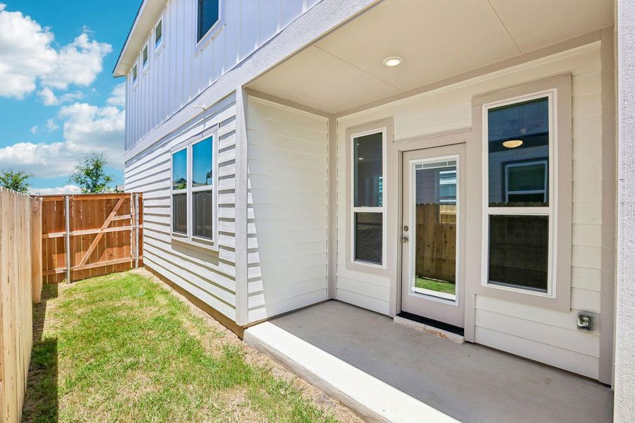Exterior details and patio area of a home in Avery Centre, Round Rock (Image 4).
