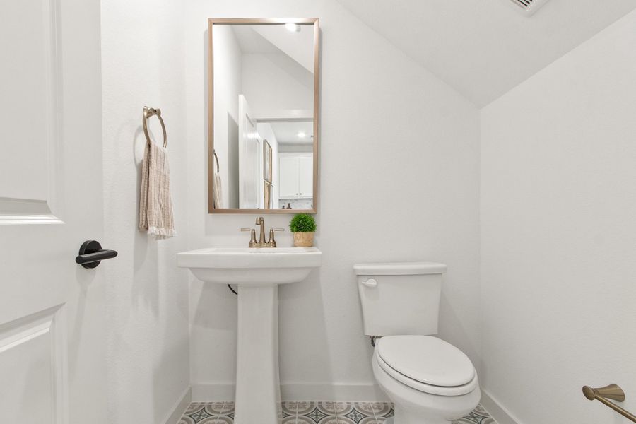 Furnished interior view inside a new home in Willow Grove Townhomes, Melissa (Image 8).