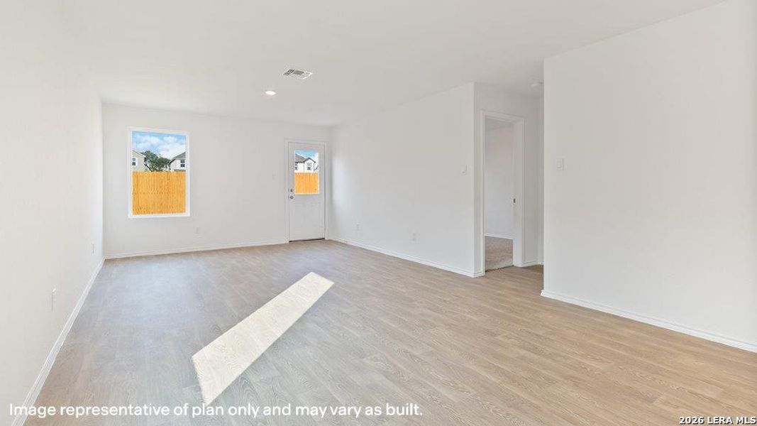 Spacious, unfurnished interior of a new home in Hickory Ridge, Elmendorf (Image 15).