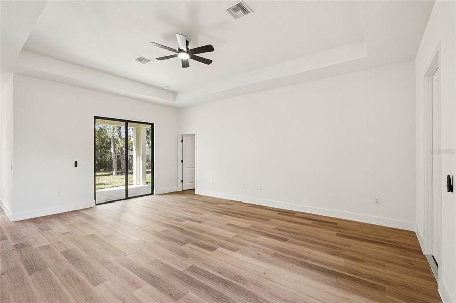 Spacious, unfurnished interior of a new home in , North Port (Image 23).
