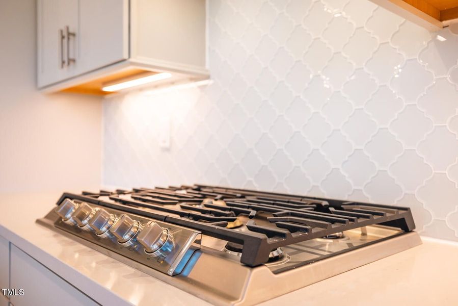 Image 103 of a home in Tobacco Road. Image 103 of a home in Tobacco Road.