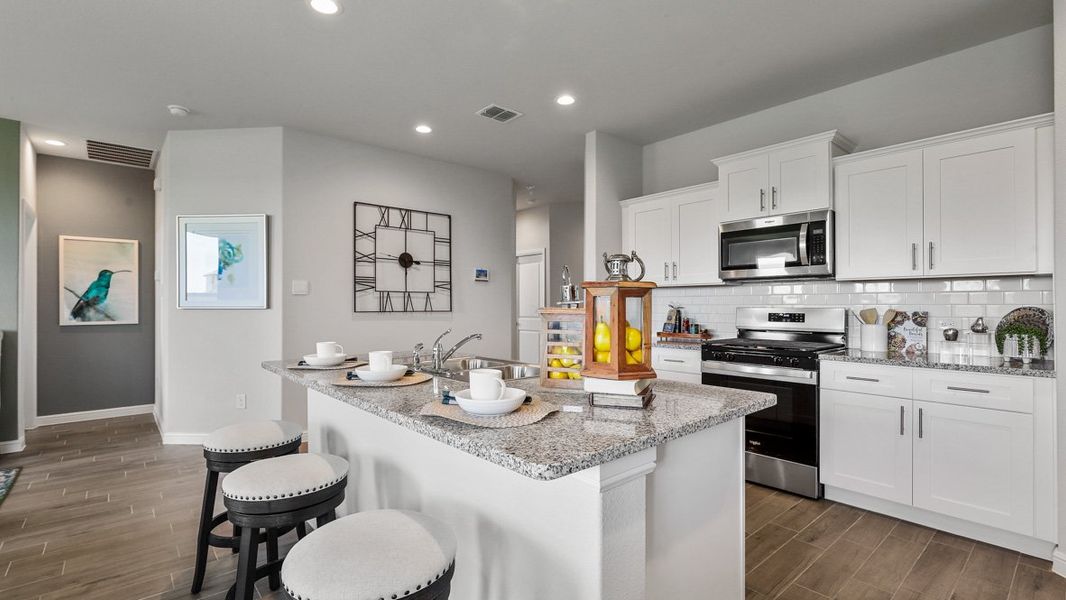 Furnished interior view inside a new home in Lankford Farms, Cleburne (Image 11).