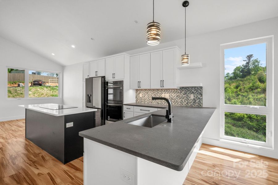 Upscale Kitchen- Main Level