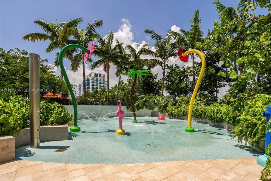 Kid's splash pad