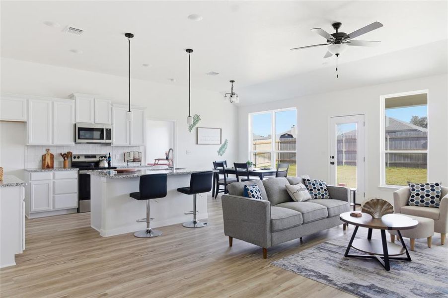 Furnished interior view inside a new home in , Temple (Image 8).