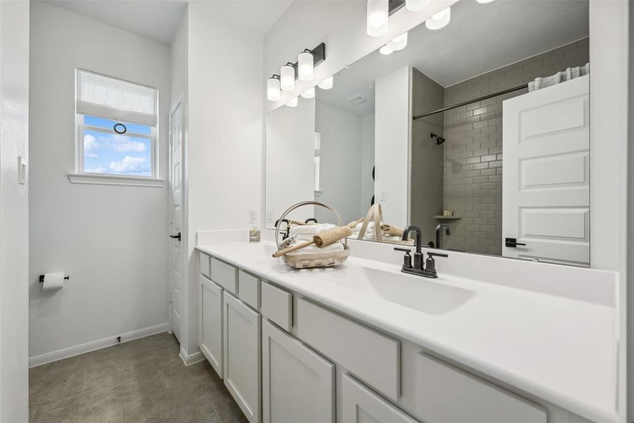 Hall bath (*Photo not of actual home and used for illustration purposes only.) Hall bath (*Photo not of actual home and used for illustration purposes only.)