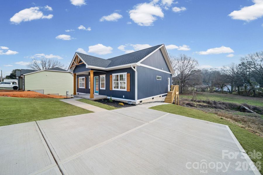 Large Driveway Large Driveway