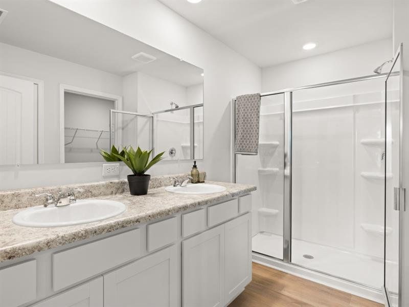 Furnished interior view inside a new home in Oakleigh Glen, Dallas (Image 23). Furnished interior view inside a new home in Oakleigh Glen, Dallas (Image 23).