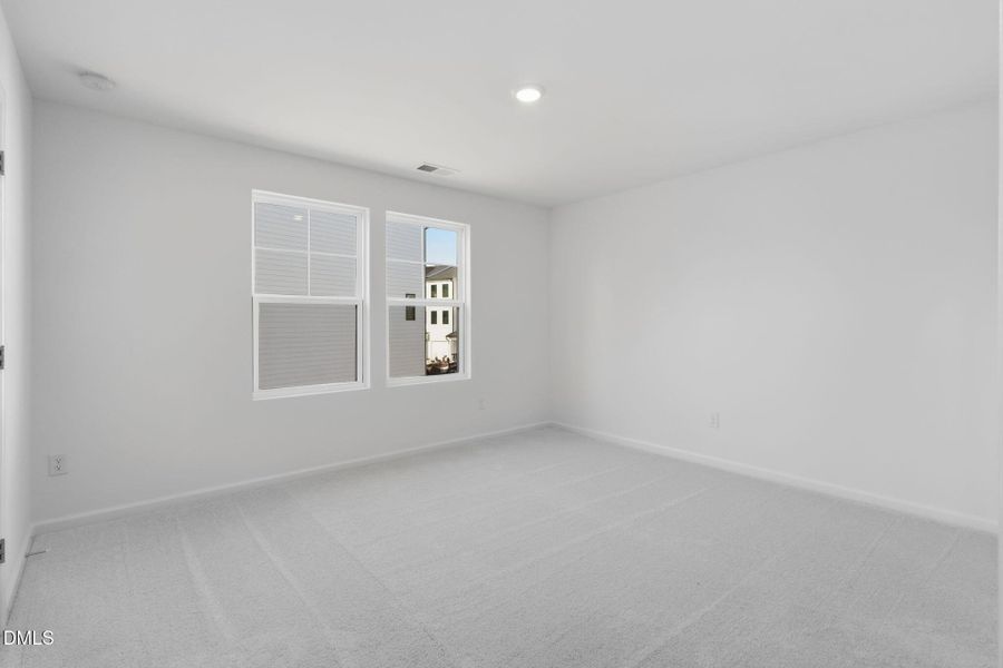 SUN_ElmGrove_Pic_Jackson_QMI_23_Owners_1 SUN_ElmGrove_Pic_Jackson_QMI_23_Owners_1