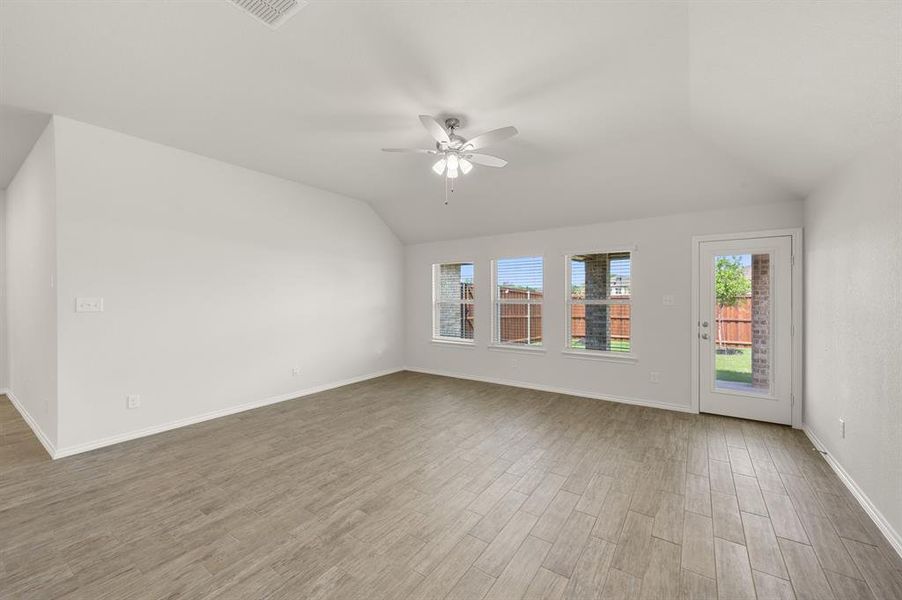 2837 Hay- Living Room-1 2837 Hay- Living Room-1