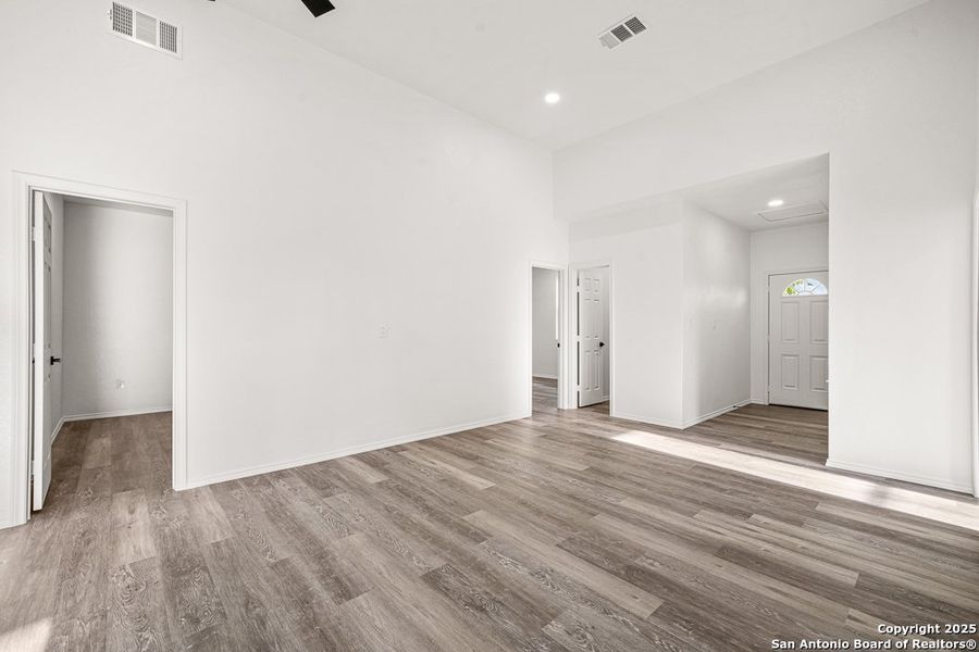 Spacious, unfurnished interior of a new home in , Von Ormy (Image 20). Spacious, unfurnished interior of a new home in , Von Ormy (Image 20).