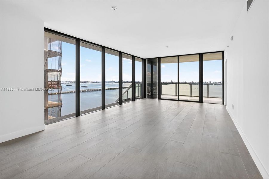 Spacious, unfurnished interior of a new home in , Miami (Image 29).