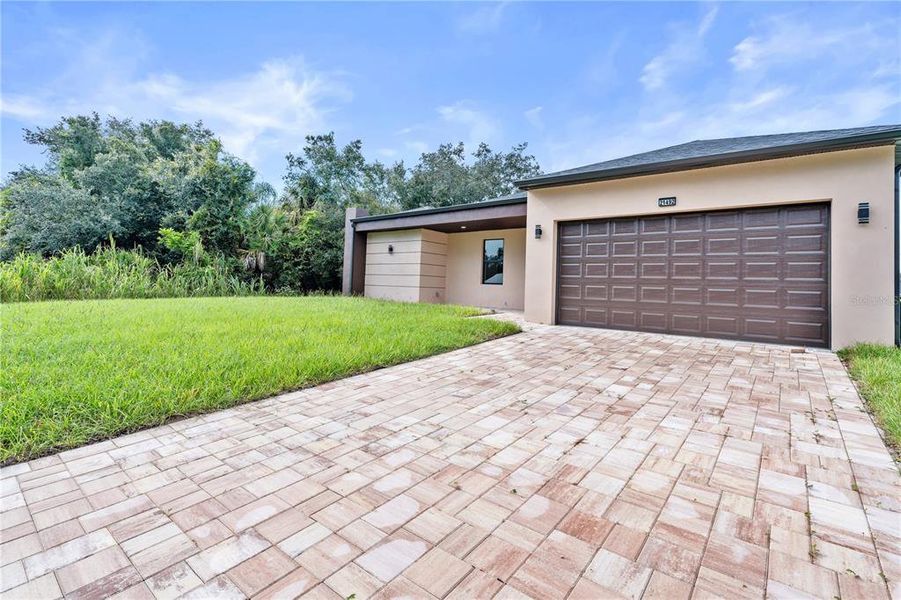 Exterior details and patio area of a home in , Port Charlotte (Image 17). Exterior details and patio area of a home in , Port Charlotte (Image 17).