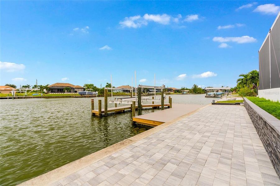 Exterior details and patio area of a home in , Port Charlotte (Image 42).