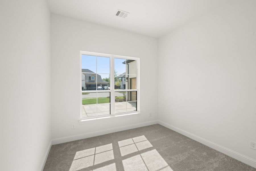 Spacious, unfurnished interior of a new home in Ridgepoint, Midlothian (Image 21).
