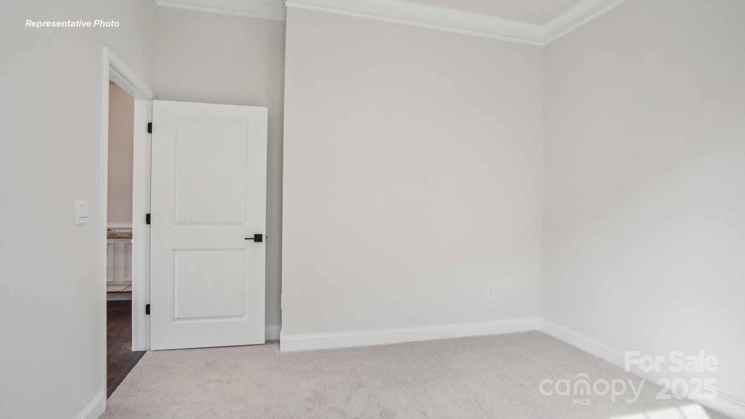 Image 24 of a home in Sylvan Creek.