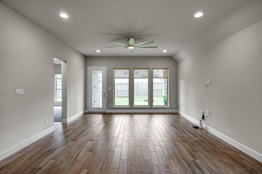 Spacious, unfurnished interior of a new home in The Woodlands Hills, Willis (Image 24).