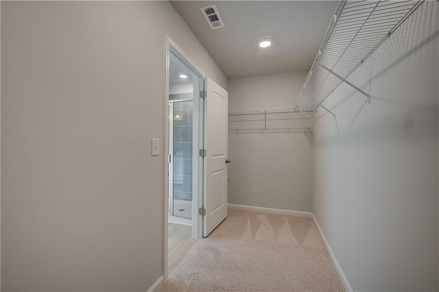 Spacious, unfurnished interior of a new home in Enclave at Evergreen, Fairburn (Image 19). Spacious, unfurnished interior of a new home in Enclave at Evergreen, Fairburn (Image 19).