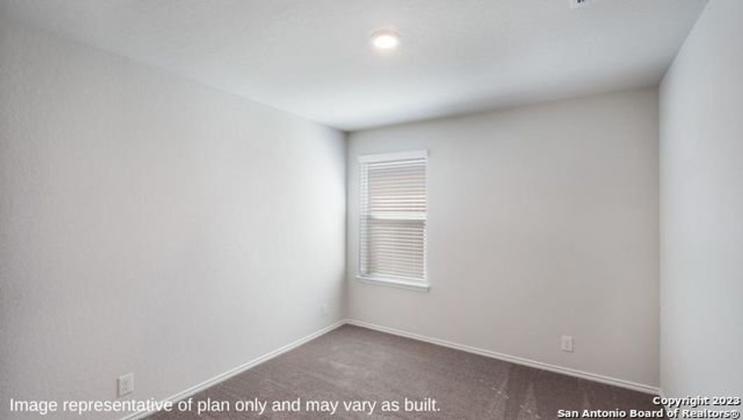 Spacious, unfurnished interior of a new home in Stonehill, San Antonio (Image 16).