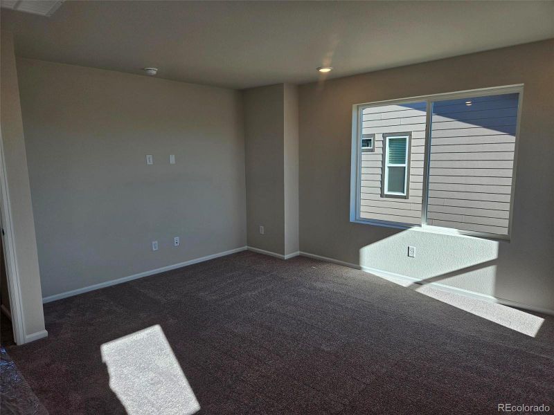 Spacious, unfurnished interior of a new home in , Brighton (Image 14).