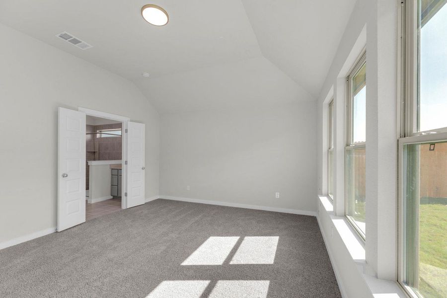 Spacious, unfurnished interior of a new home in Prairie Winds, Hutto (Image 18).