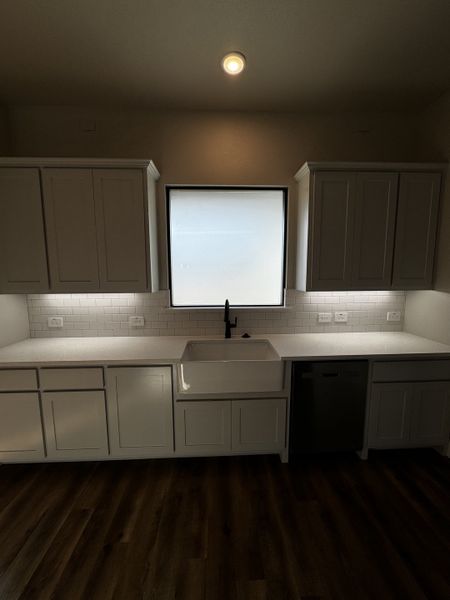 Furnished interior view inside a new home in Freeman Ranch, Weatherford (Image 6).